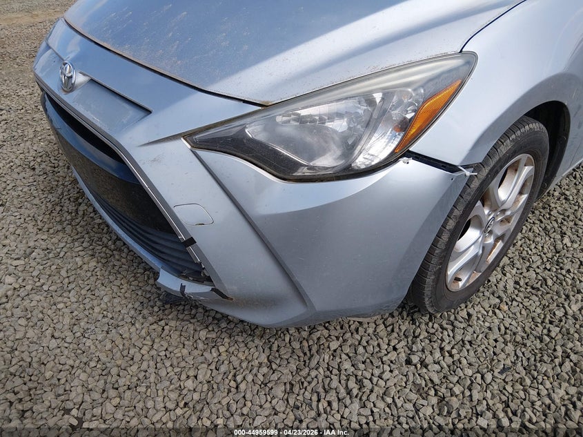 2017 TOYOTA YARIS IA auction photo 6
