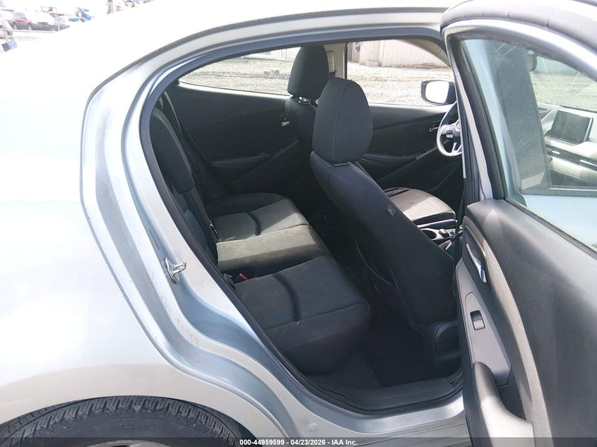 2017 TOYOTA YARIS IA auction photo 8