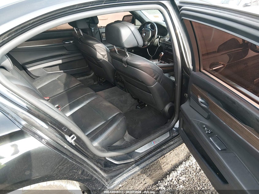 2015 BMW 750LI auction photo 8