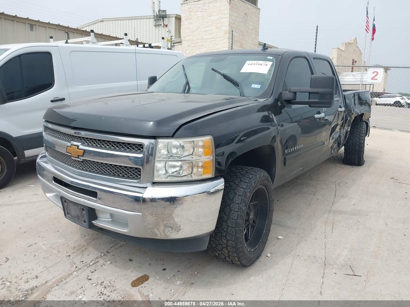 3GCPCSE01DG300318 2013 Chevrolet Silverado 1500 Lt photo 1
