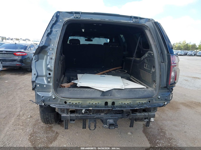 2021 CHEVROLET SUBURBAN auction photo 6