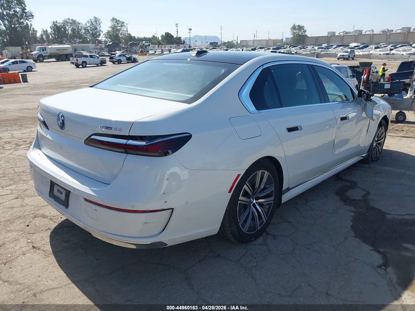 2025 BMW I7 auction photo 4