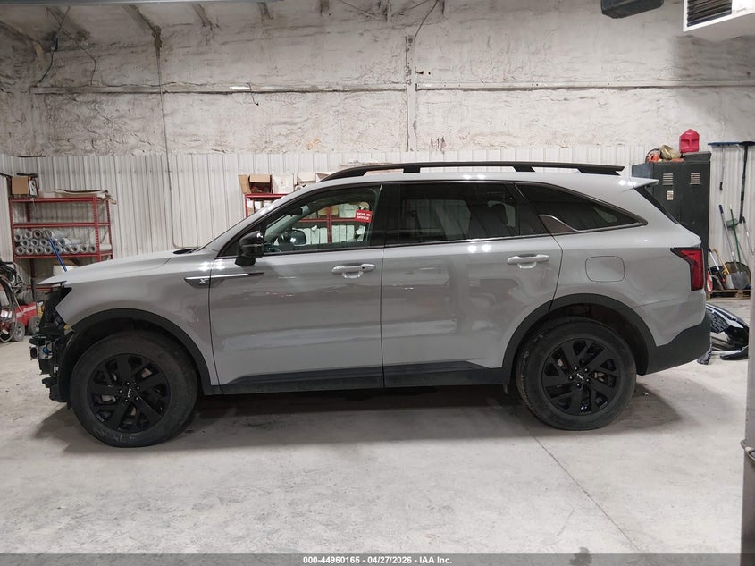 VIN 5XYRLDLC5NG152644 2022 KIA SORENTO X-LINE S