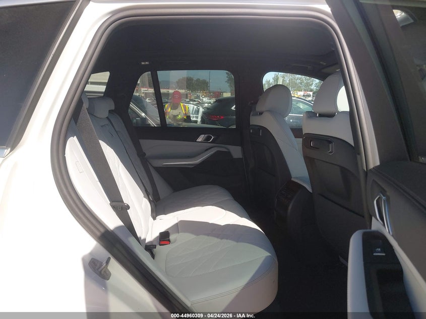 2025 BMW X5(VIN: 5UX13EU02S9Z34239