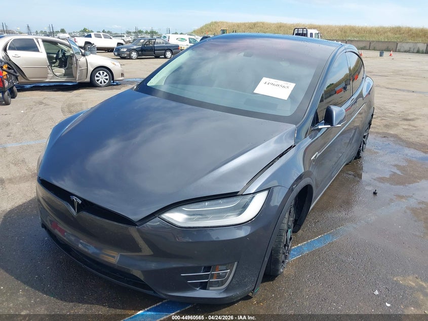 Vin: 5yjxcbe26gf015383, lot: 45457966, tesla model x 60d/70d/75d/90d/p100d 20162