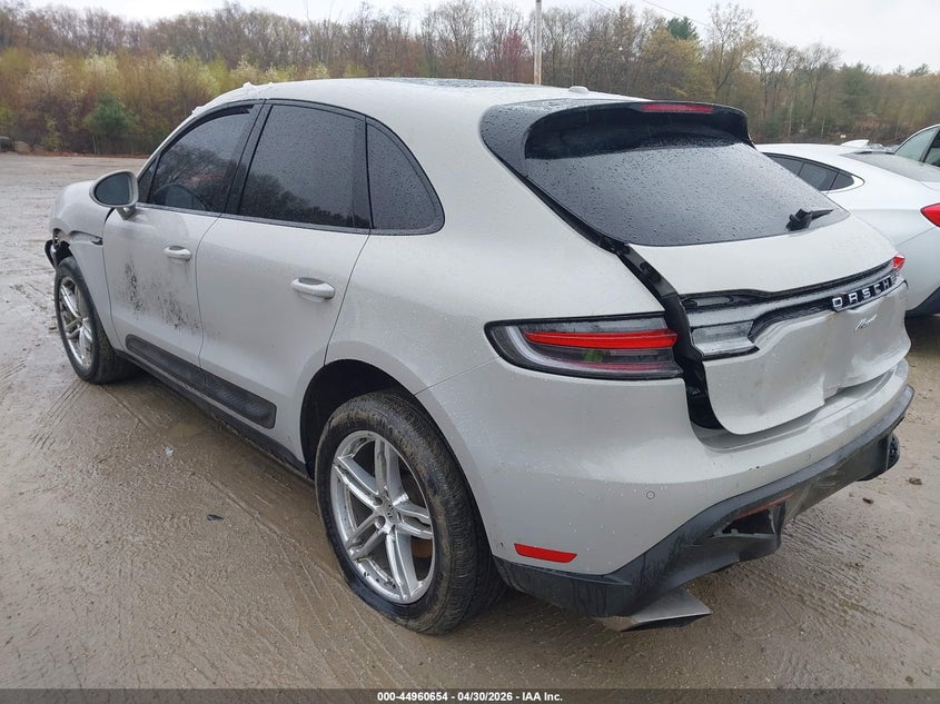 Vin: wp1aa2a52nlb05120, lot: 45458055, porsche macan 20223