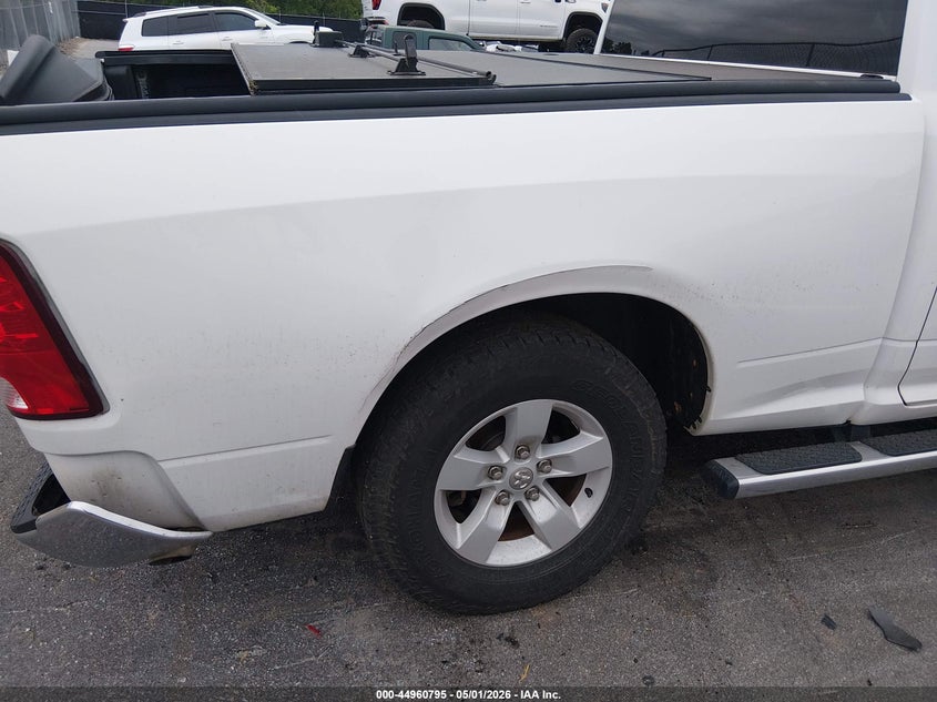 RAM 1500 CLASSIC 2019 VIN 1C6RR7FG8KS656763
