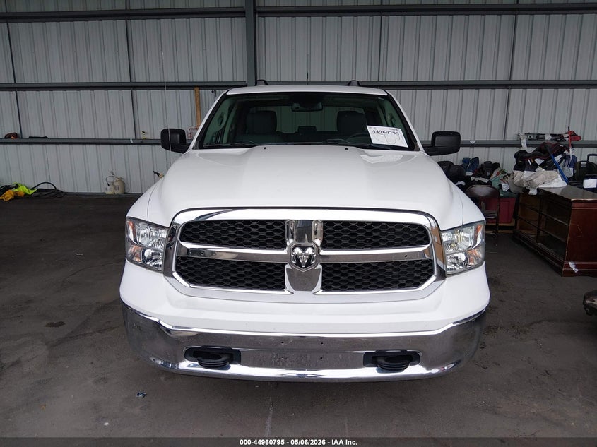 RAM 1500 CLASSIC 2019 VIN 1C6RR7FG8KS656763
