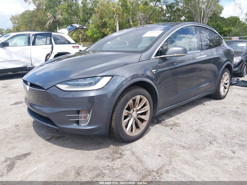 2017 TESLA MODEL X auction photo 2