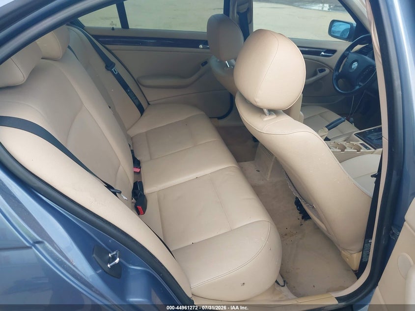 2005 BMW 325I auction photo 8