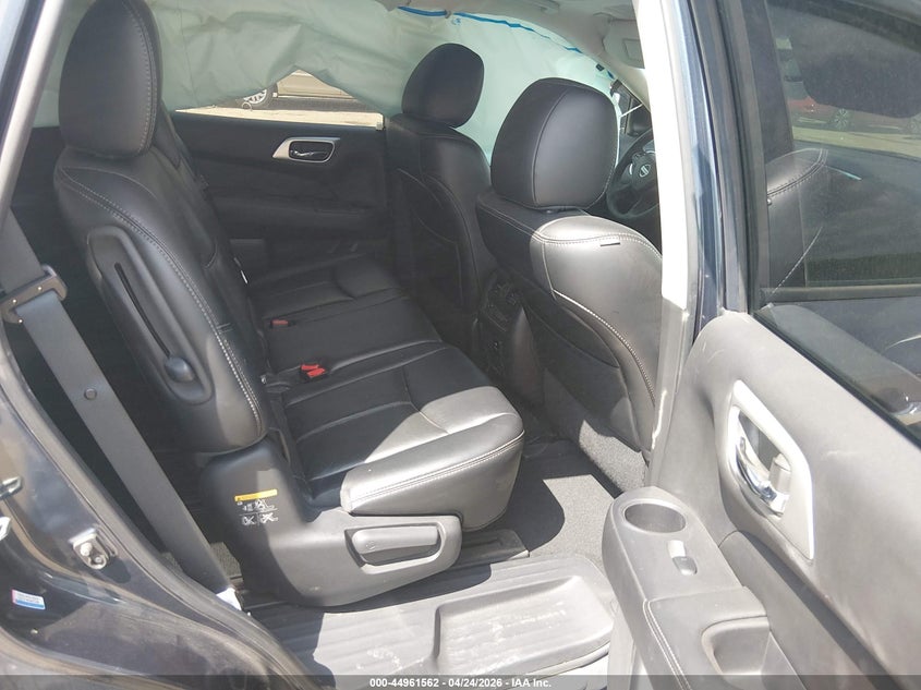 2016 NISSAN PATHFINDER auction photo 8