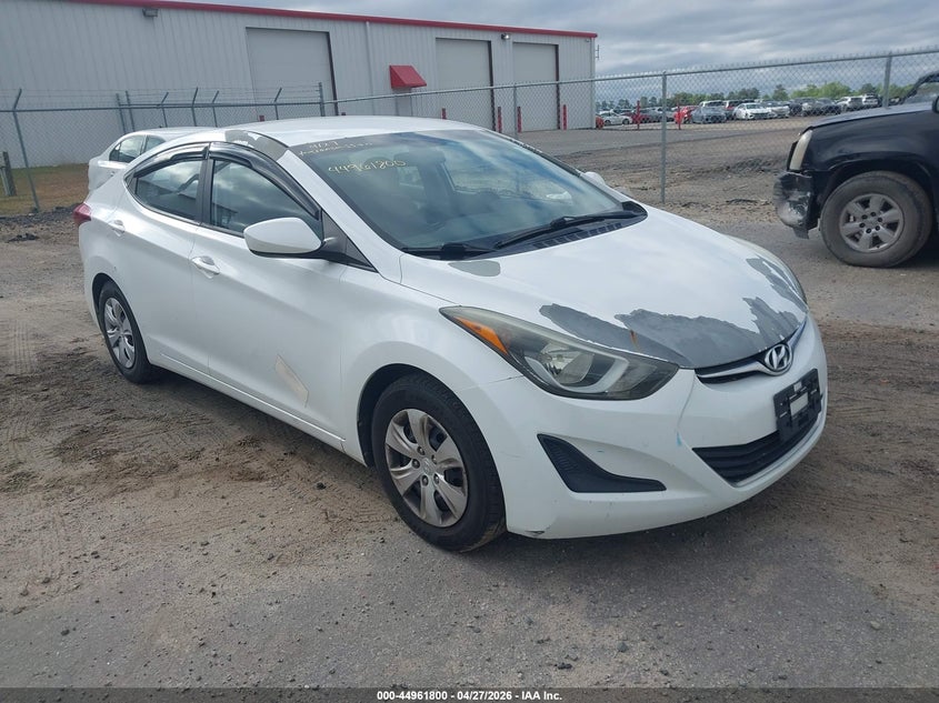 2016 HYUNDAI ELANTRA SE