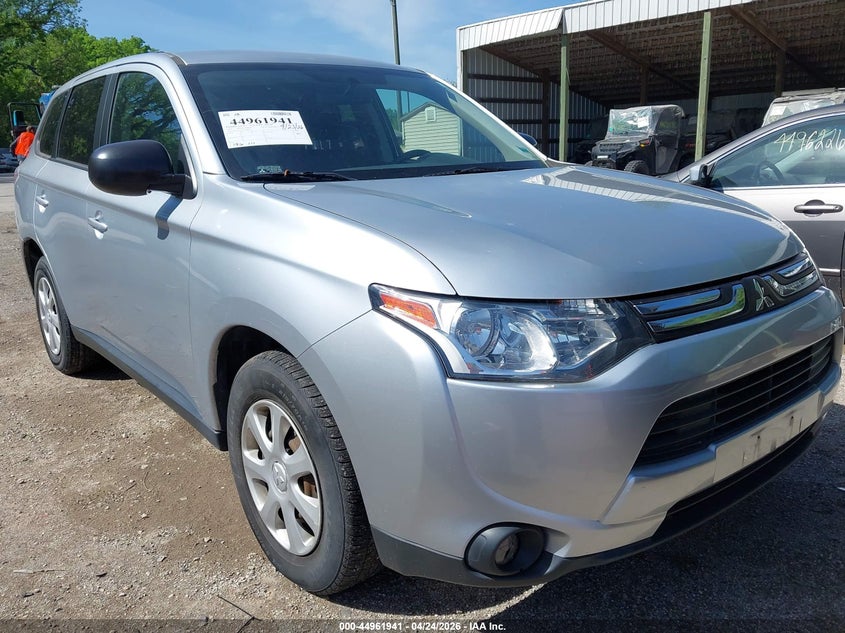 2014 Mitsubishi Outlander Es