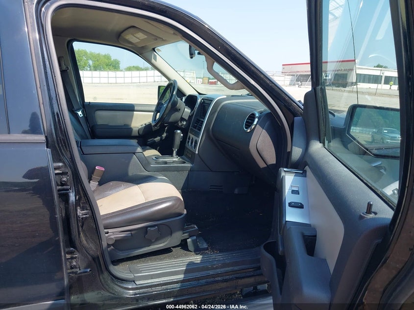 2007 Ford Explorer Xlt