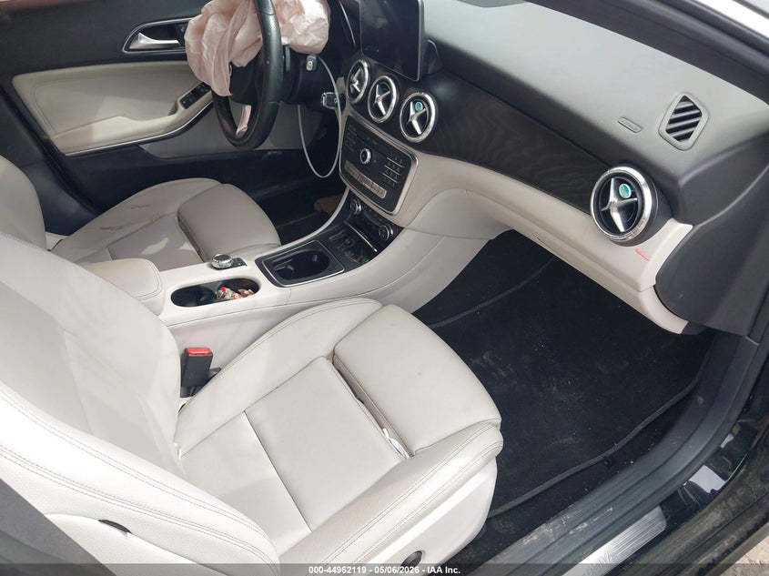 2018 MERCEDES-BENZ CLA 250 auction photo 5