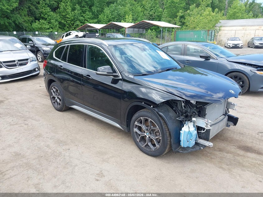 Vin: wbxjg9c07n5v48820, lot: 45459568, bmw x1 xdrive28i 2022 img_1