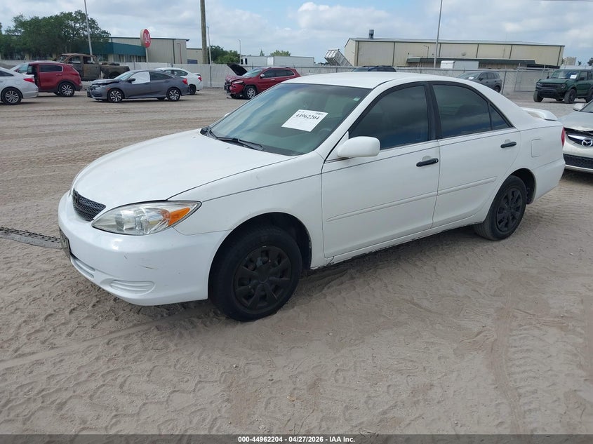 2004 Toyota Camry Le