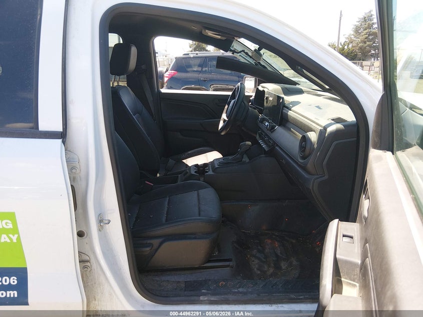 VIN 1GCGTBEC7P1207722 2023 CHEVROLET COLORADO 4WD  SHORT BOX WT