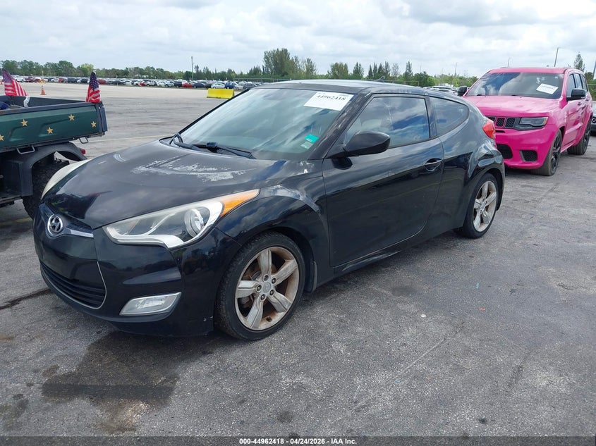 2014 Hyundai Veloster Base W/Gray