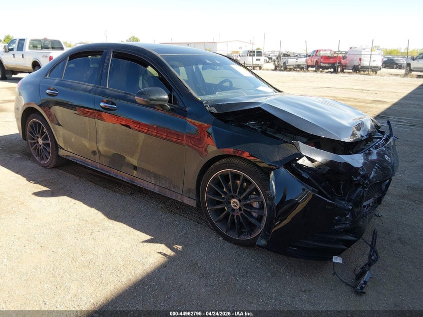 2022 Mercedes-Benz A 220 4Matic