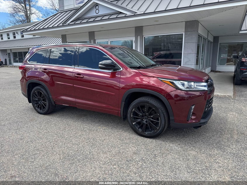 2017 Toyota Highlander Se