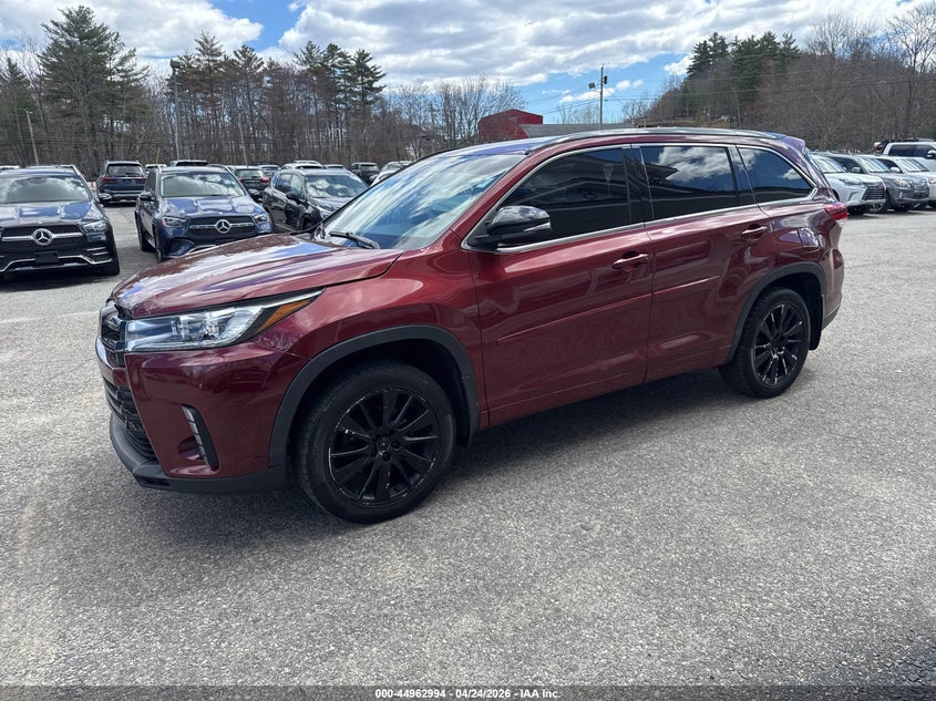 2017 Toyota Highlander Se