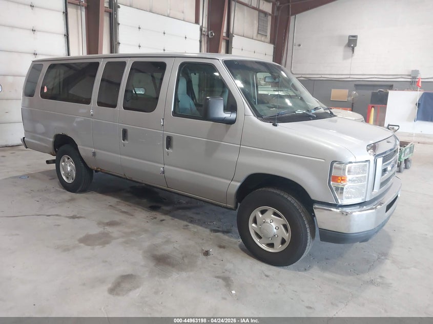 2014 Ford E-350 Super Duty Xlt