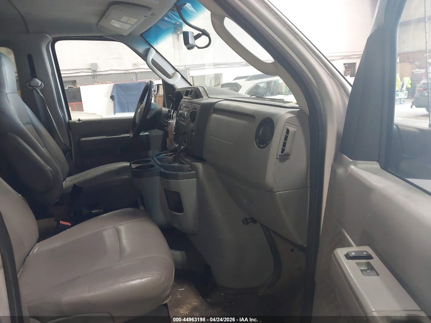 2014 Ford E-350 Super Duty Xlt