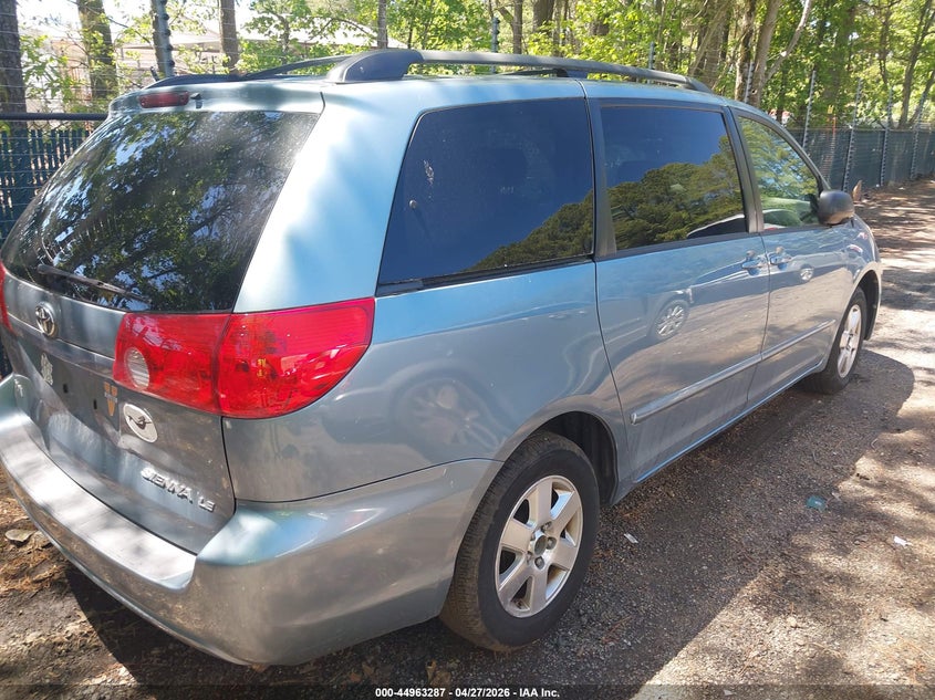 2008 Toyota Sienna Le