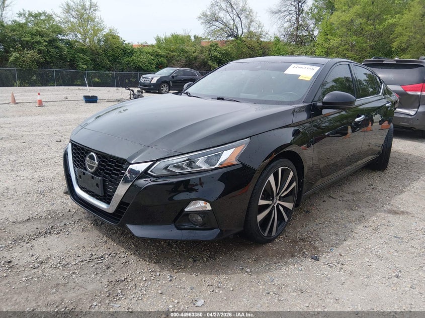 2019 NISSAN ALTIMA auction photo 2