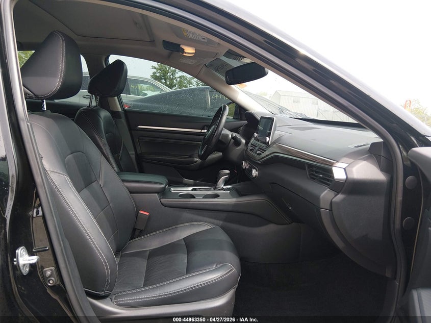 2019 NISSAN ALTIMA auction photo 5