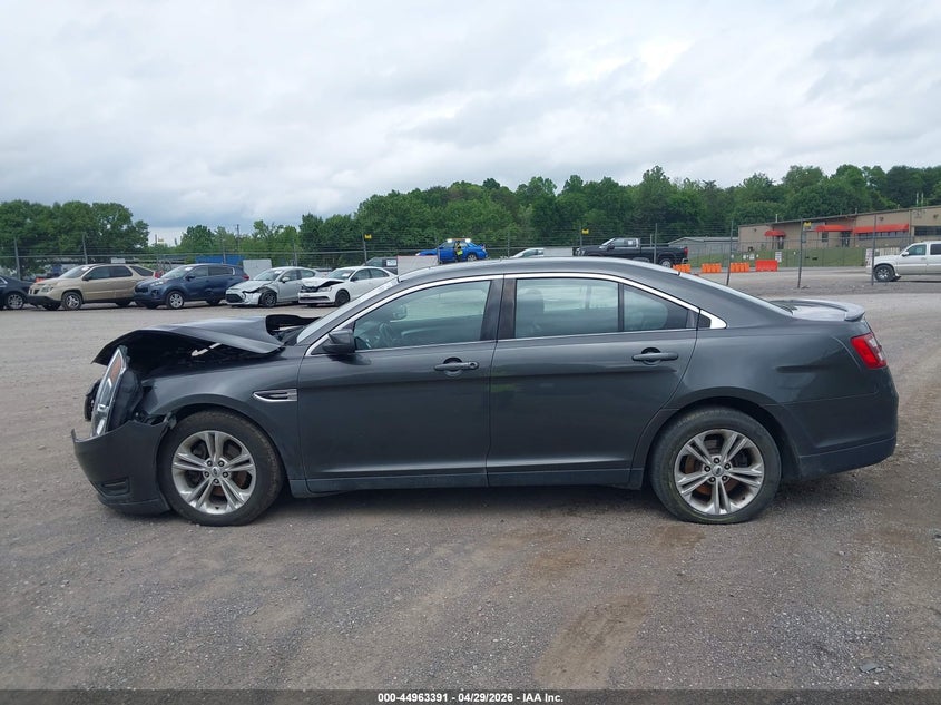 AtlanticExpress - Ford Taurus