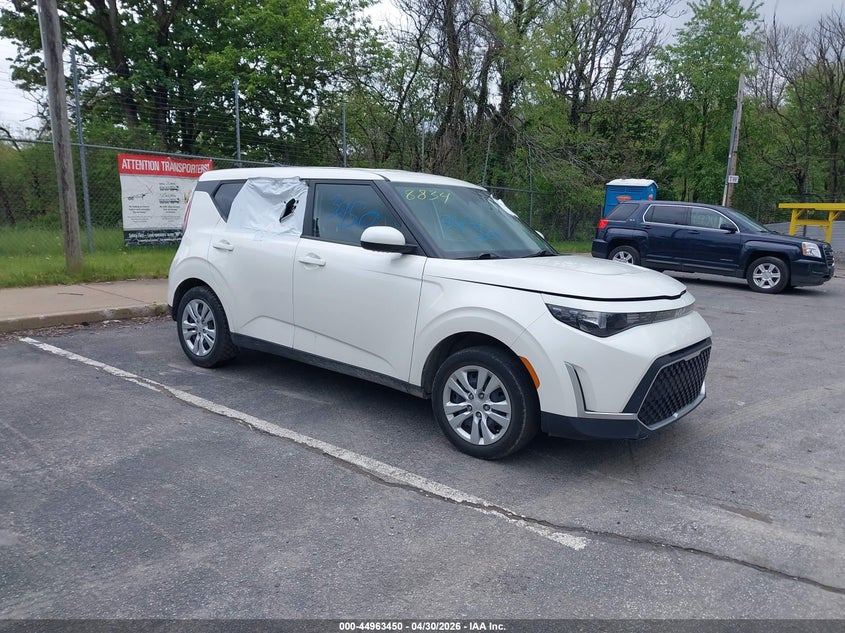 Vin: kndj23au3p7838834, lot: 45460871, kia soul lx 2023 img_1