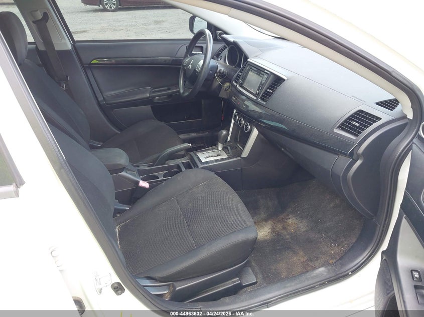 2016 Mitsubishi Lancer Es