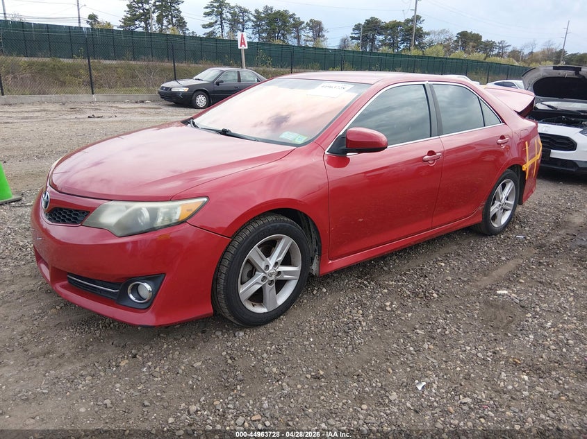 2014 Toyota Camry Se 4T1BF1FK6EU736913 photo 1