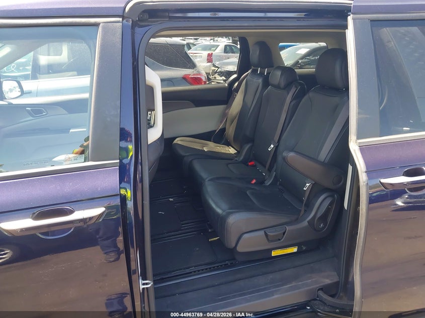 2022 Kia Carnival Mpv Lx Seat Package VIN: KNDNB4H36N6172527 Lot: 44963769