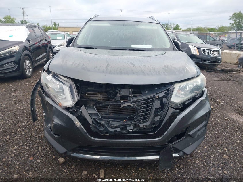 VIN KNMAT2MV3JP616183 2018 NISSAN ROGUE SV