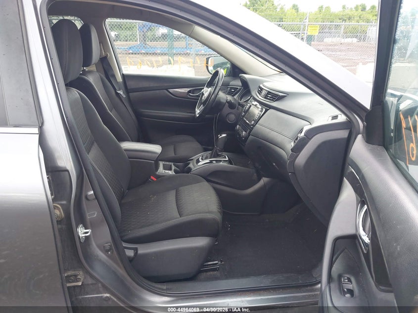 VIN KNMAT2MV3JP616183 2018 NISSAN ROGUE SV