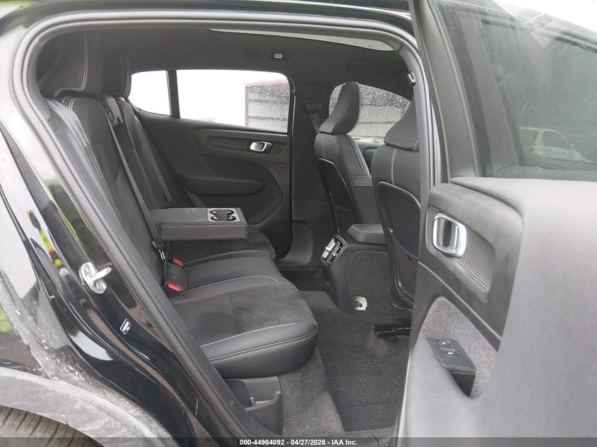 2023 Volvo C40 Recharge Pure Electric Twin Ultimate VIN: YV4ED3GM5P2038369 Lot: 44964092
