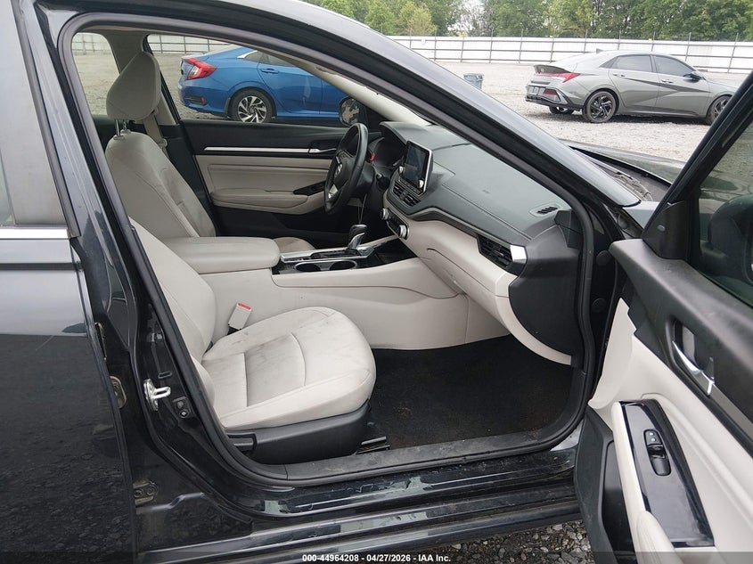 VIN 1N4BL4DVXMN301810 2021 NISSAN ALTIMA SV FWD