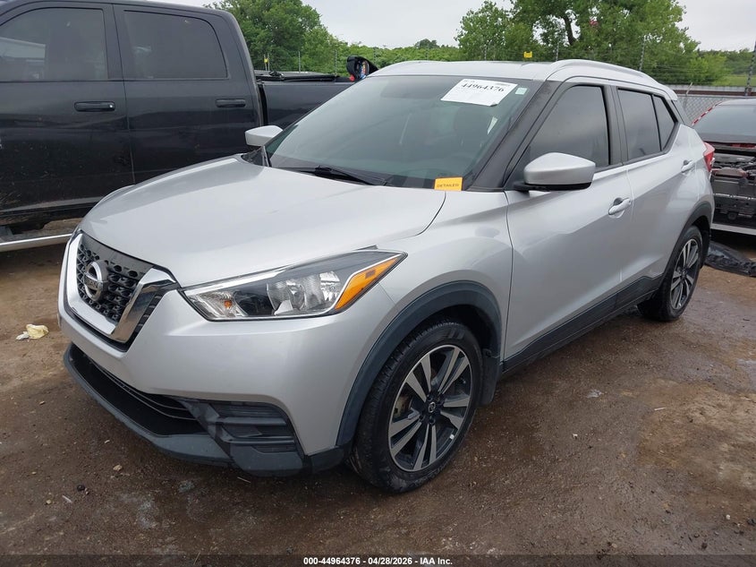 2019 Nissan Kicks Sv 3N1CP5CU5KL556026 photo 1