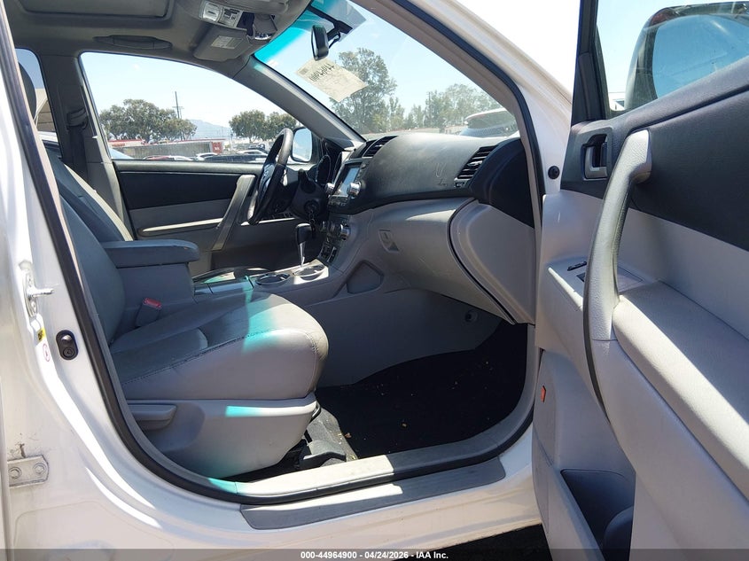 2011 Toyota Highlander Se V6