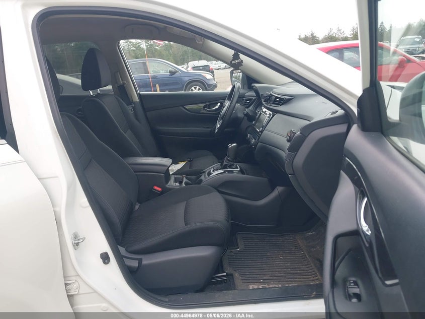 VIN KNMAT2MV1JP607188 2018 NISSAN ROGUE SV