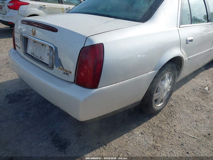 2003 Cadillac Deville Standard VIN: 1G6KD54Y73U220133 Lot: 44965031