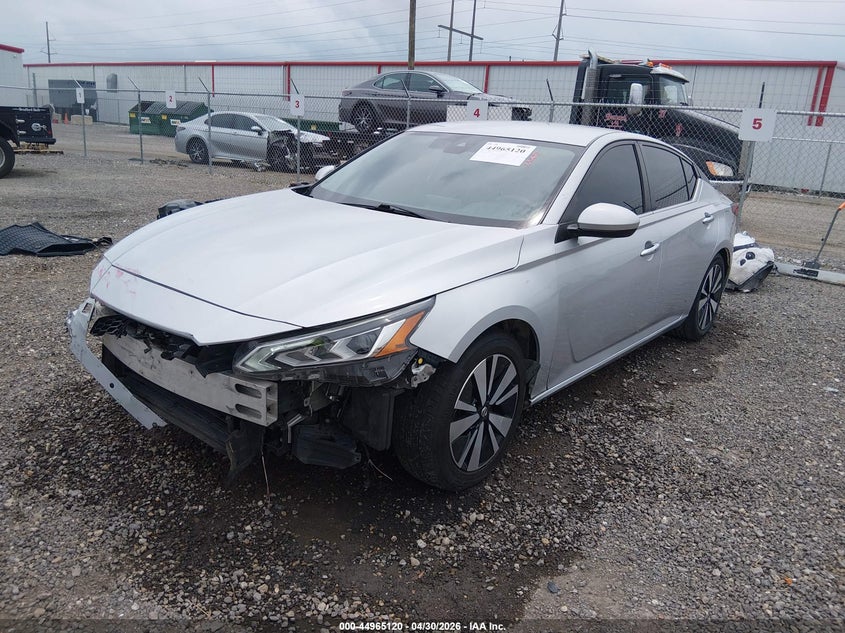 2022 NISSAN ALTIMA auction photo 2