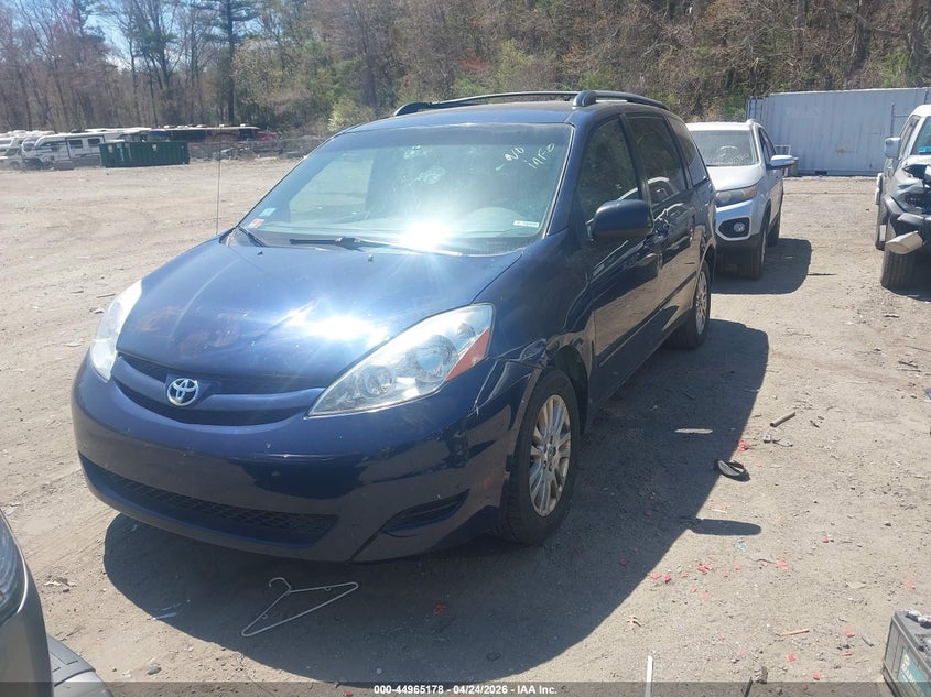 2007 Toyota Sienna Le