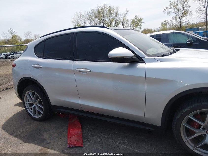 2018 Alfa Romeo Stelvio Ti Sport Awd VIN: ZASFAKNNXJ7C00195 Lot: 44965312