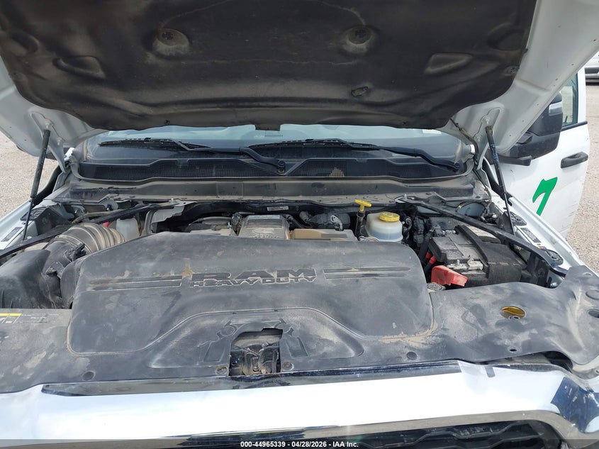 2024 Ram 3500 Ram Chassis Tradesman/Slt/Laramie/Limited white Lot 111044965339 Vin 3C7WRTCL7RG175445