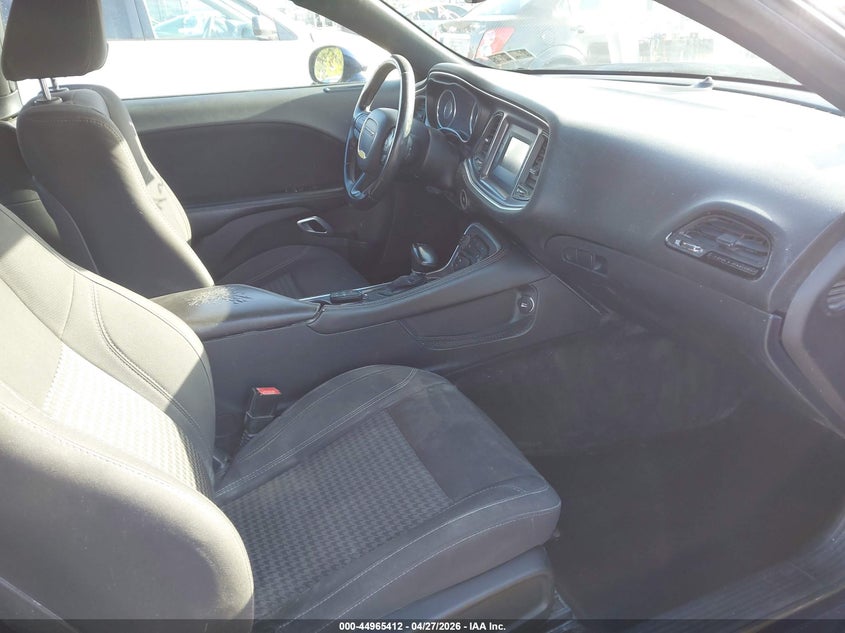 2015 Dodge Challenger Sxt