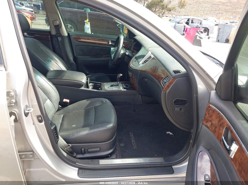 2011 Hyundai Genesis 3.8